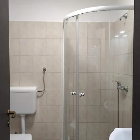 Régi Csárda és Panzió * Magyarszerdahely